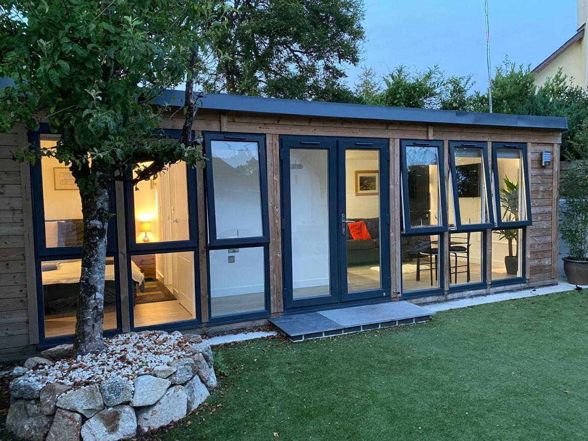 Delightful 1 Bedroom *